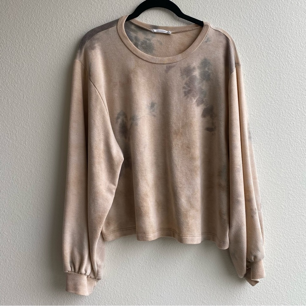 CJLA "Avalon" Pullover Sweater. Carly Jean Los Angeles. Large.